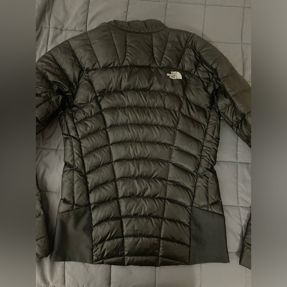 The North Face Summit Series Puffer Jacket - Picture 7 of 8